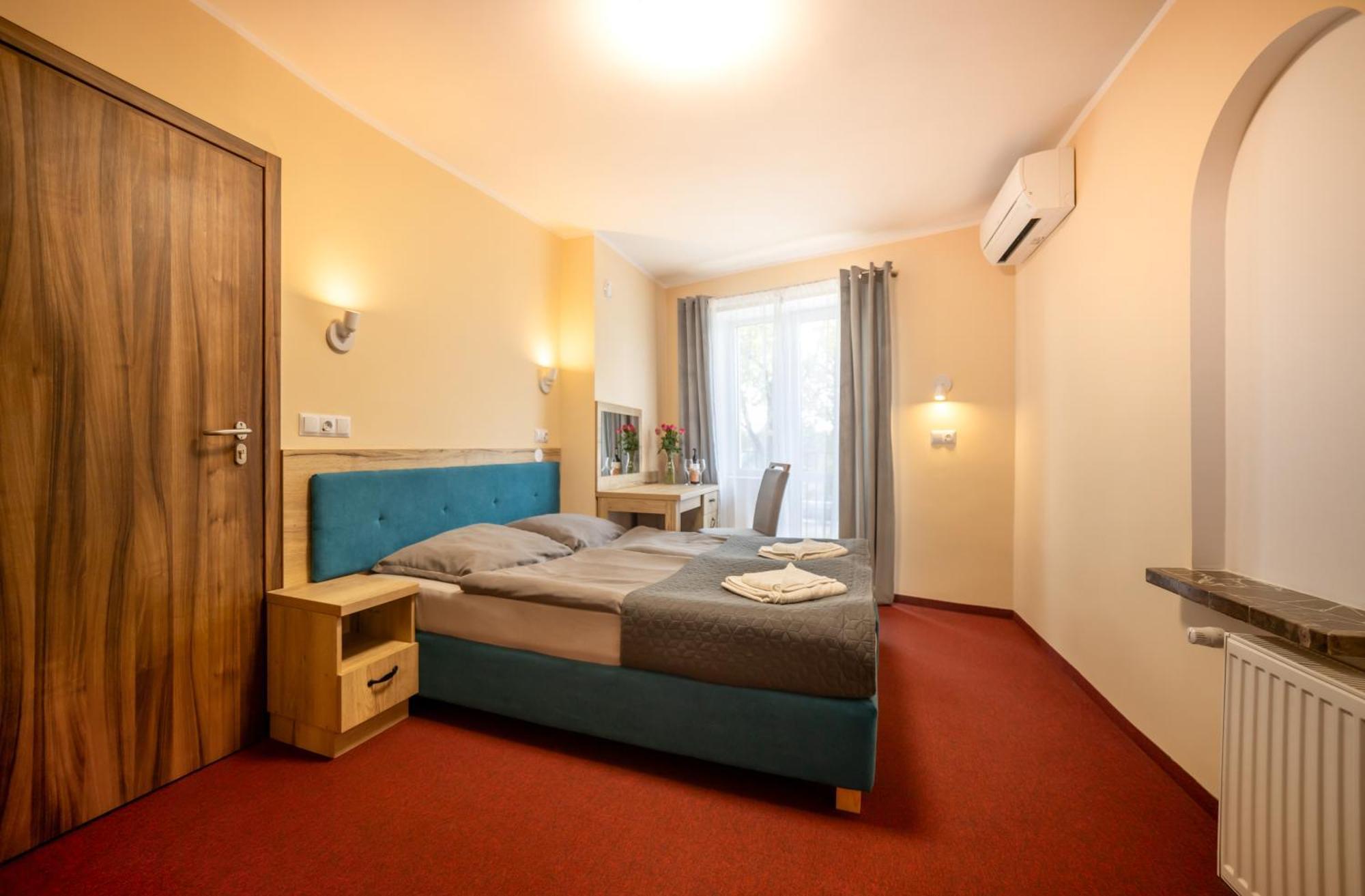 Zlote Pioro Bed and Breakfast Nisko Exteriör bild